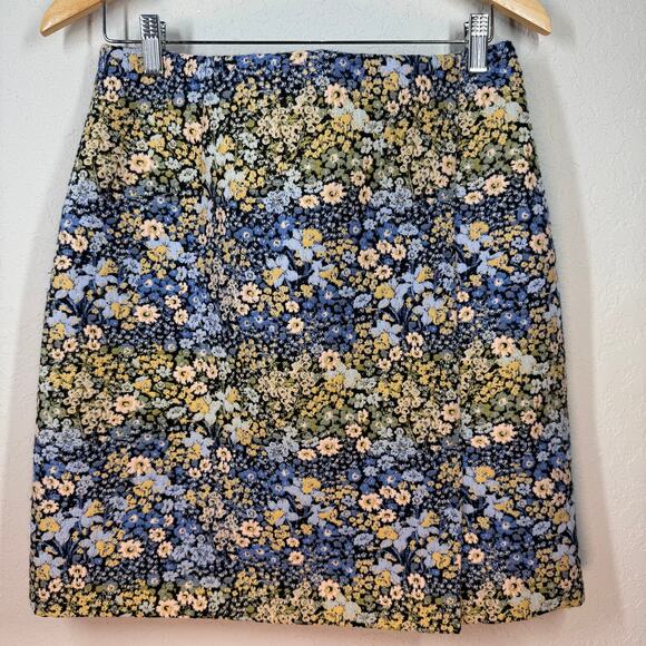 Women's Brooks Brothers Blue Green Cream Floral Tapestry Mini Skirt Size 8 - Picture 2 of 7